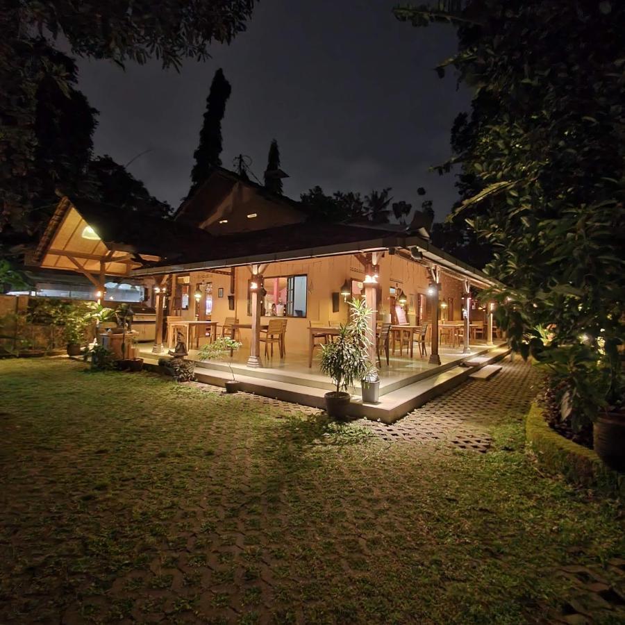Yabbiekayu Eco-bungalows Vakantiepark Jogjakarta